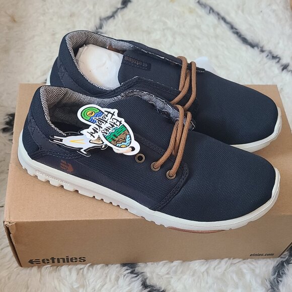 Etnies Scout Skate Shoe - Picture 1 of 2